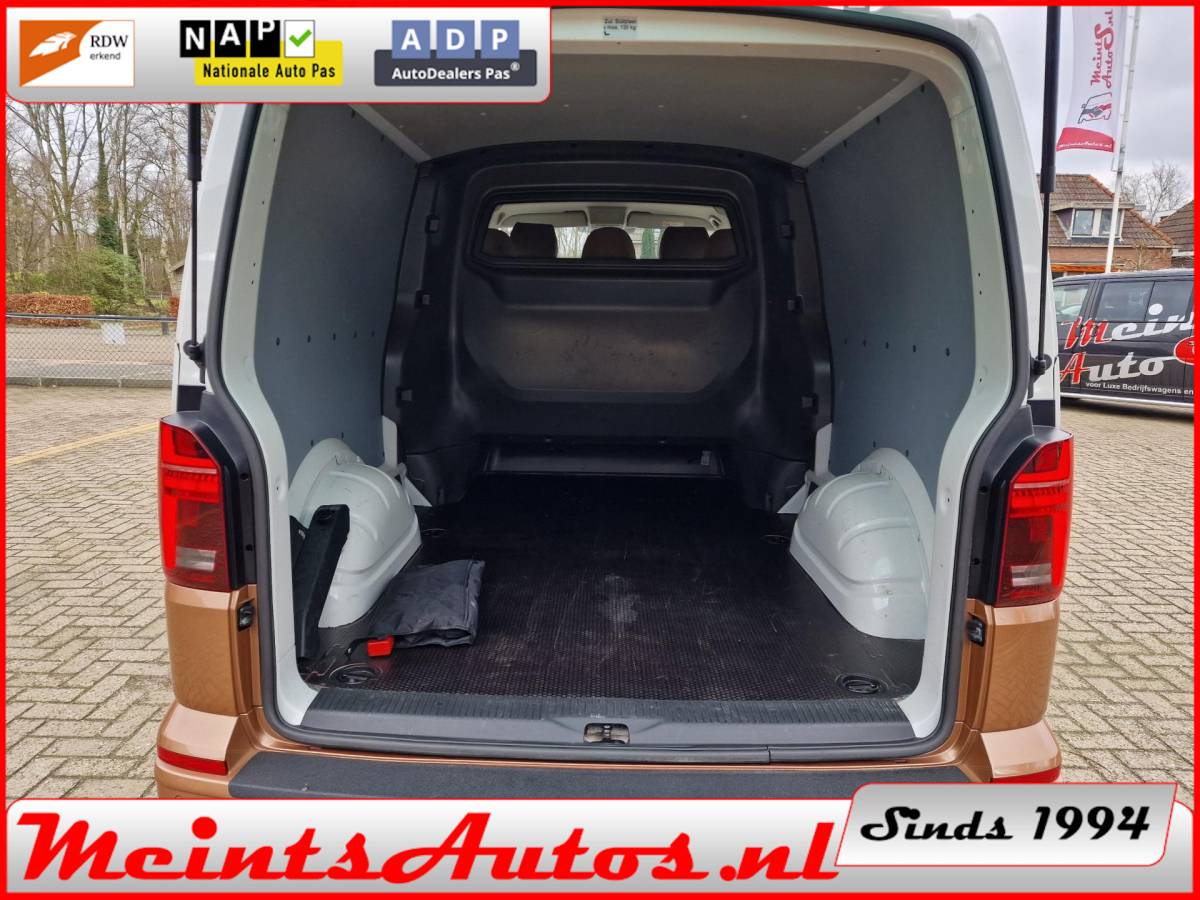 Volkswagen Transporter Volkswagen Transporter T6.1 2.0 TDI 204Pk Bulli 4-MOTION DC Dubbele Cabine DSG 31 L2H1 DIG. COCKPIT ADAPT. CRUISE LED, 2x Schuif