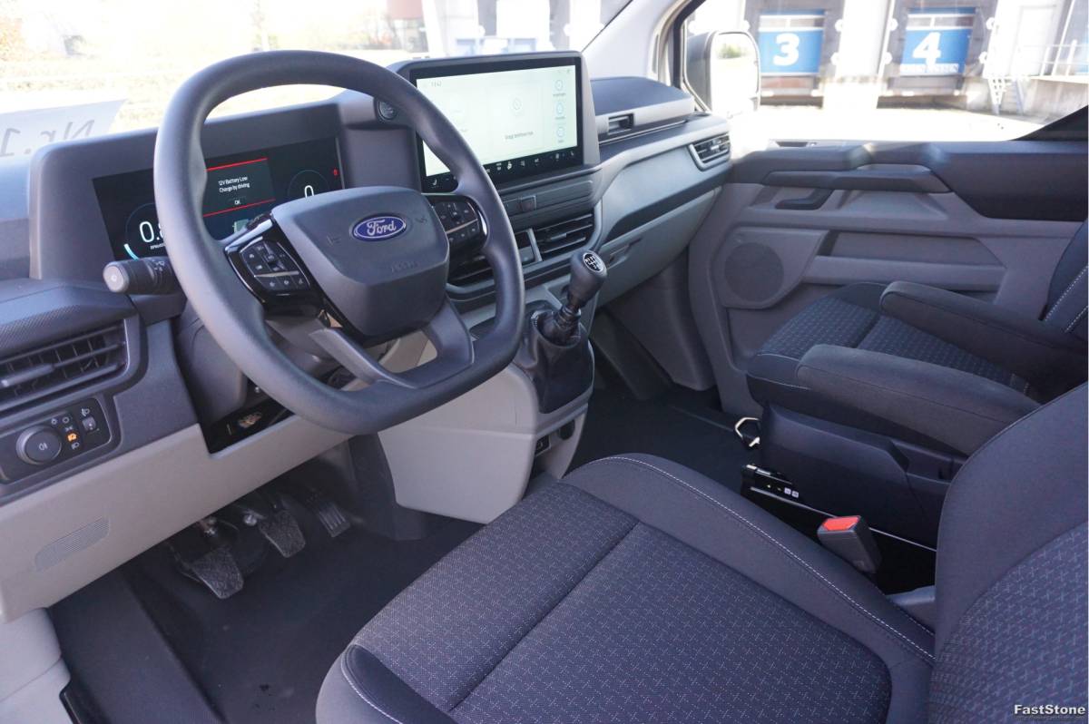 Ford Transit Custom Ford Transit Custom 320L 136PK Trend Dubbel Cabine BPM VRIJ!! Apple CP/Android A. LED, 2x Schuifdeur, 5 Jaar Garantie!! NR. 185