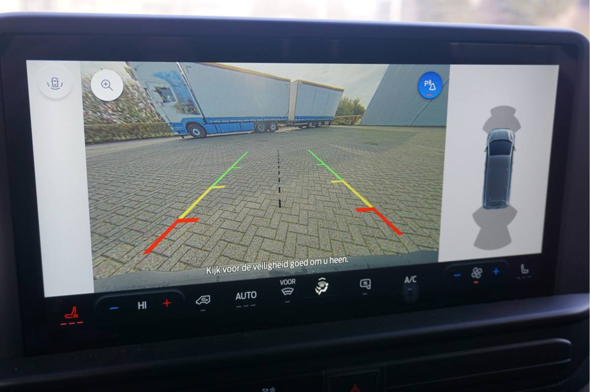 Ford Transit Custom Ford Transit Custom 320L 136PK Trend Dubbel Cabine BPM VRIJ!! Apple CP/Android A. LED, 2x Schuifdeur, 5 Jaar Garantie!! NR. 186