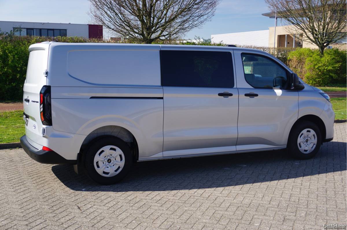 Ford Transit Custom Ford Transit Custom 320L 150PK Trend Dubbel Cabine BPM VRIJ!! Navigatie, LED, 2x Schuifdeur, LM Velg, 5 Jaar Garantie!! NR. 187