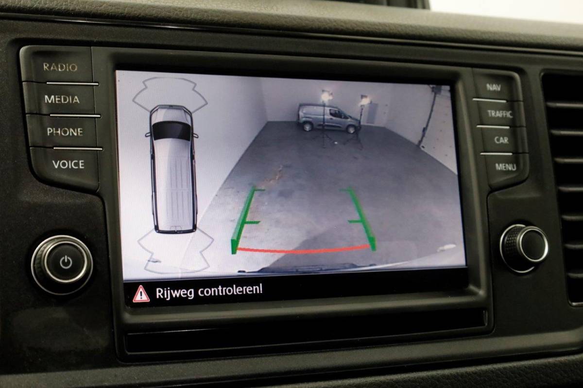 Volkswagen Crafter Volkswagen Crafter 50 2.0 TDI 177pk L4H3 (L3H2) Dubbel lucht/Navi/Camera 10-2018