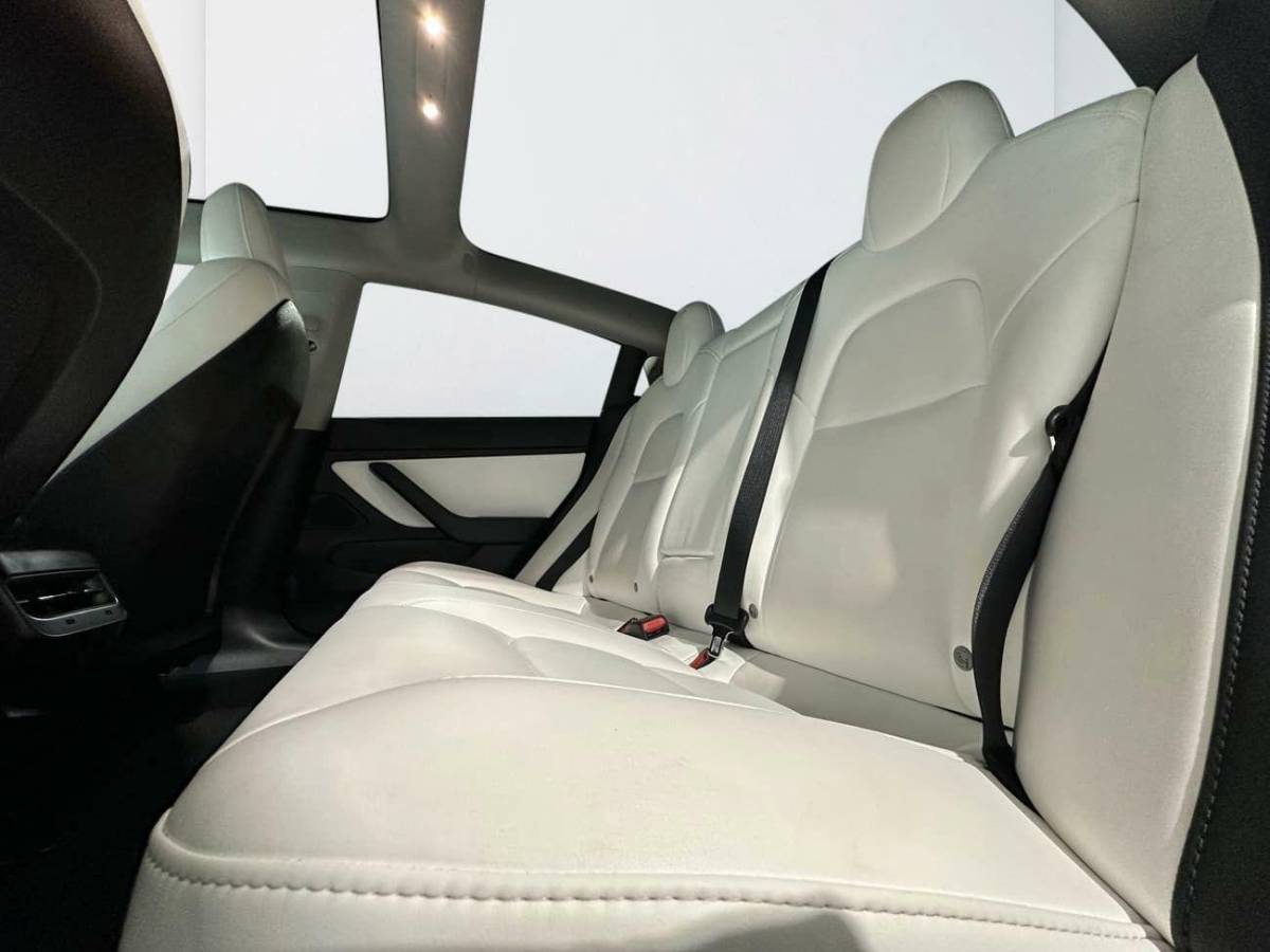 Tesla Model 3 Tesla Model 3 Performance AWD 75 kWh 513PK  Premium Sound  Autopilot