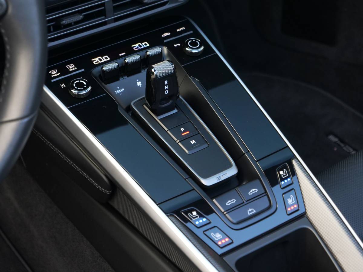 Porsche 911 Porsche 911 Cabrio 3.8 Turbo S | NL auto | burmester | carbon | sport-uitlaat | vierwielsturing