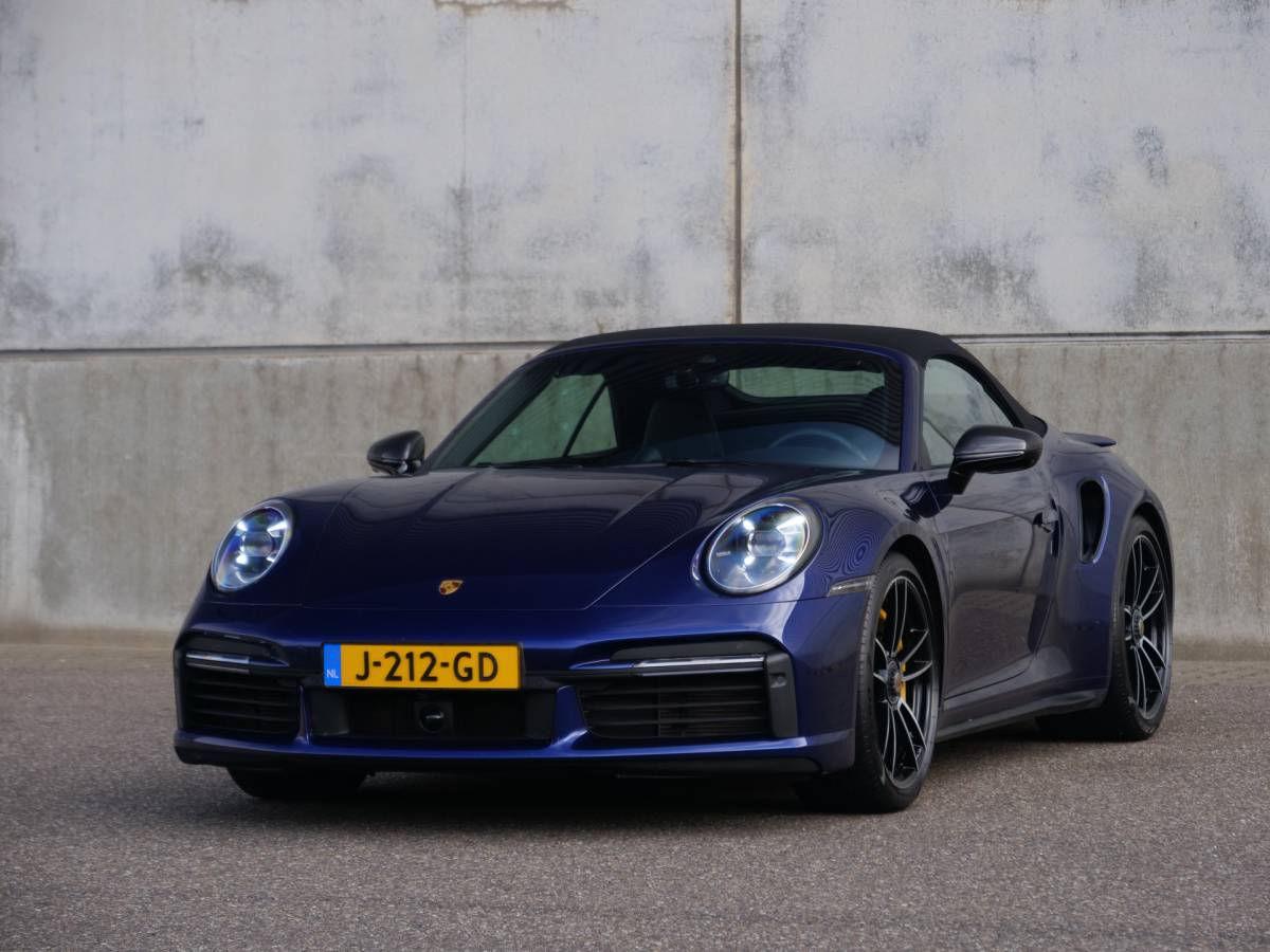 Porsche 911 Porsche 911 Cabrio 3.8 Turbo S | NL auto | burmester | carbon | sport-uitlaat | vierwielsturing