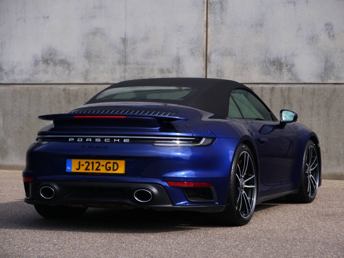 Porsche 911 Porsche 911 Cabrio 3.8 Turbo S | NL auto | burmester | carbon | sport-uitlaat | vierwielsturing