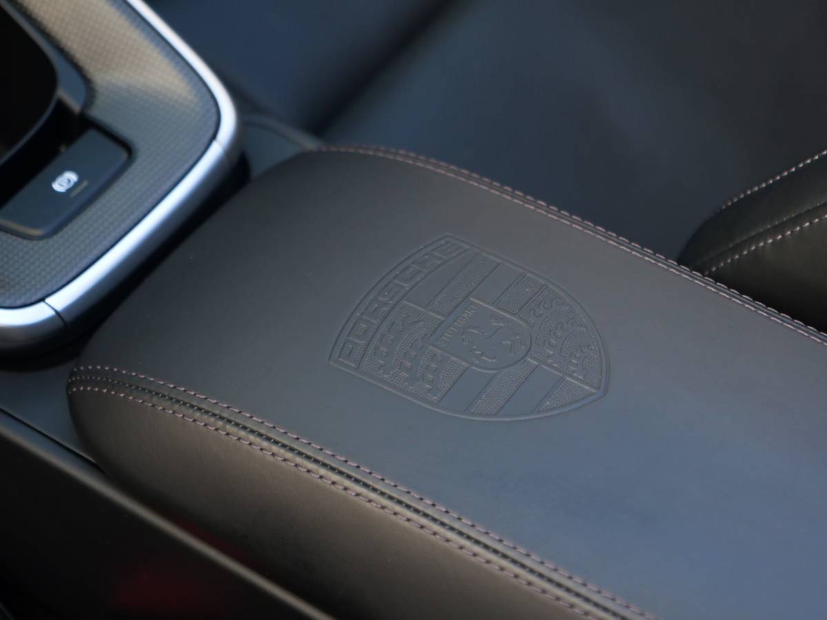 Porsche 911 Porsche 911 Cabrio 3.8 Turbo S | NL auto | burmester | carbon | sport-uitlaat | vierwielsturing