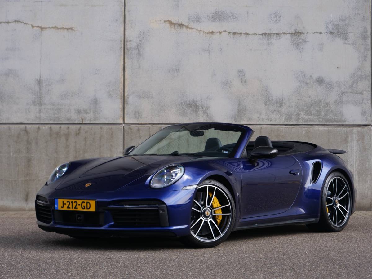 Porsche 911 Porsche 911 Cabrio 3.8 Turbo S | NL auto | burmester | carbon | sport-uitlaat | vierwielsturing
