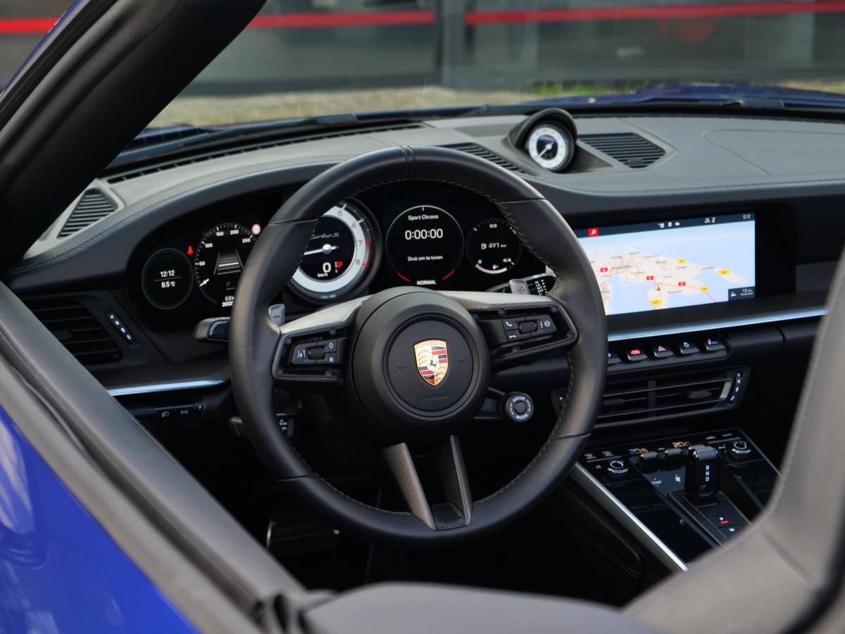 Porsche 911 Porsche 911 Cabrio 3.8 Turbo S | NL auto | burmester | carbon | sport-uitlaat | vierwielsturing