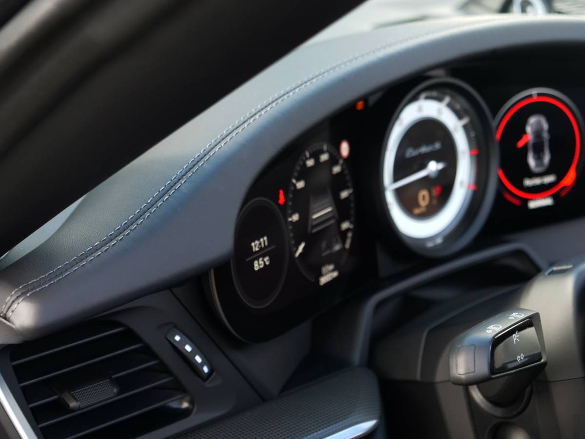 Porsche 911 Porsche 911 Cabrio 3.8 Turbo S | NL auto | burmester | carbon | sport-uitlaat | vierwielsturing