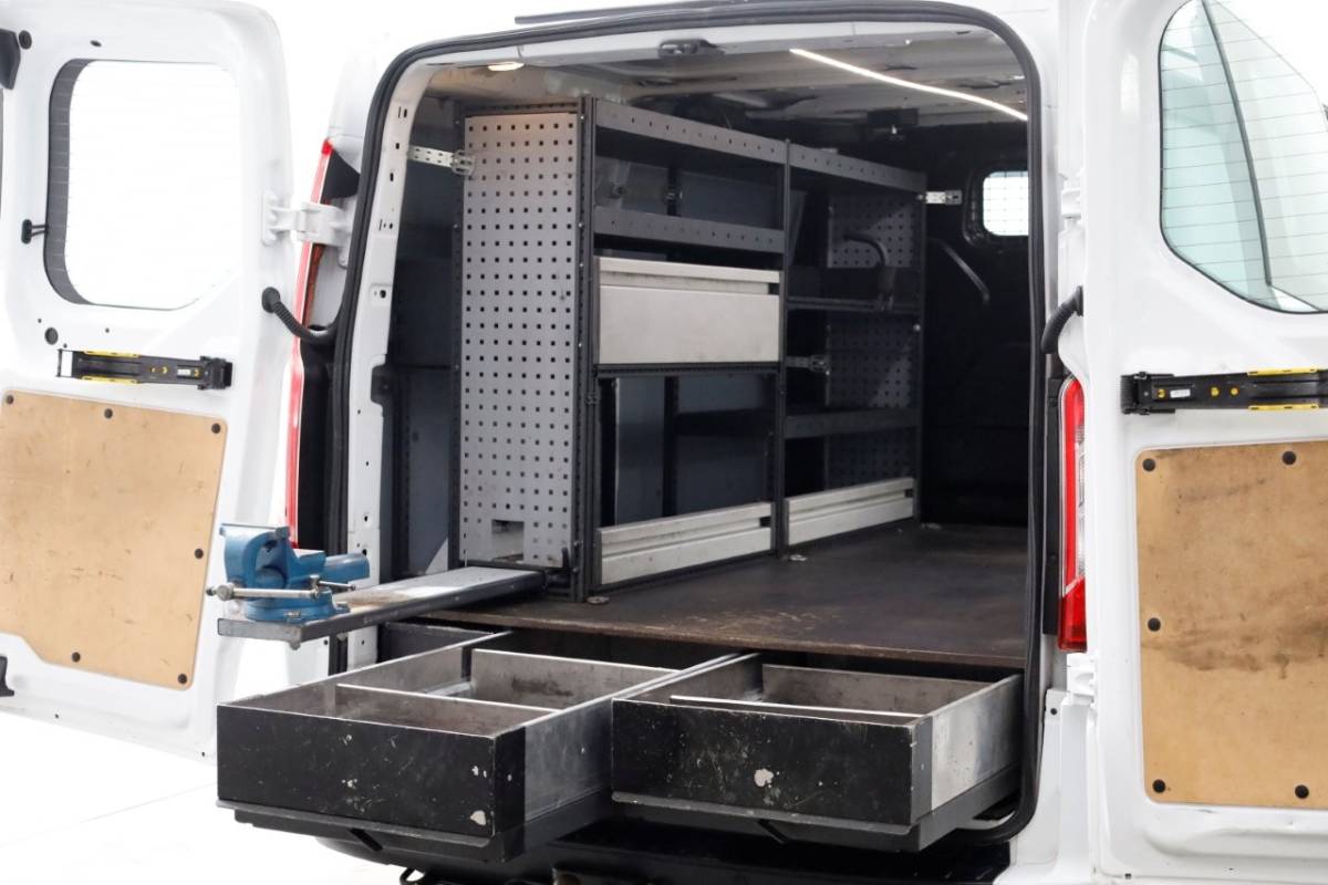 Ford Transit Custom Ford Transit Custom 340 2.0 TDCI 130pk E6 L1H1 Trend Airco/Inrichting 10-2018