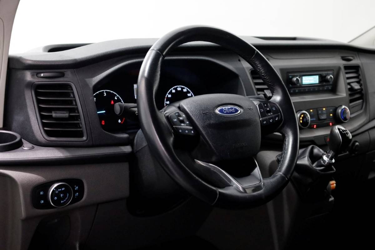 Ford Transit Custom Ford Transit Custom 340 2.0 TDCI 130pk E6 L1H1 Trend Airco/Inrichting 10-2018