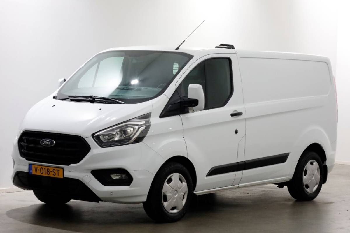 Ford Transit Custom Ford Transit Custom 340 2.0 TDCI 130pk E6 L1H1 Trend Airco/Inrichting 10-2018