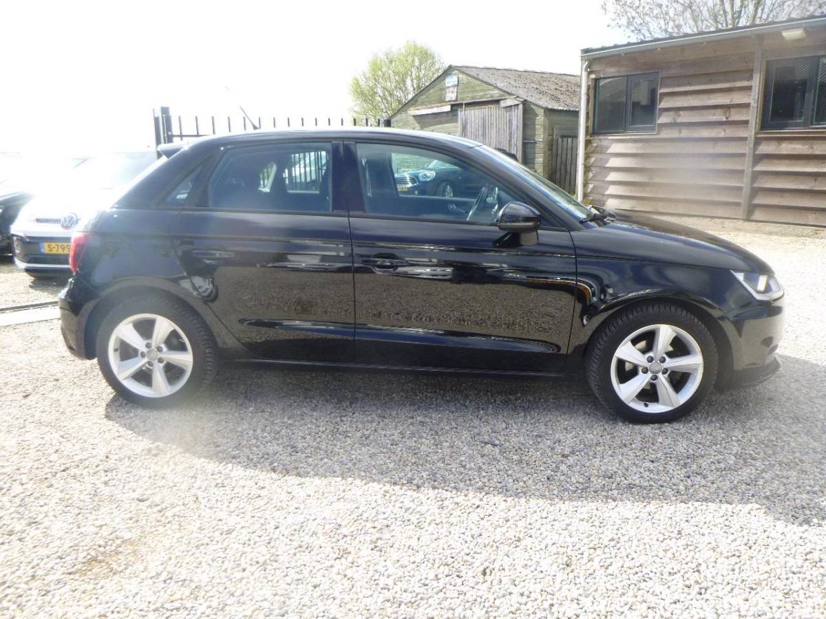 Audi A1 Sportback Audi A1 SPORTBACK 1.0 TFSI