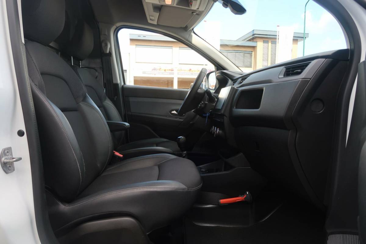 Renault Express Renault Express 1.5 dCi NAVIGATIE|CARPLAY|CRUISECONTROL|HALF-LEDER|PDC|DEALER ONDERHOUDEN