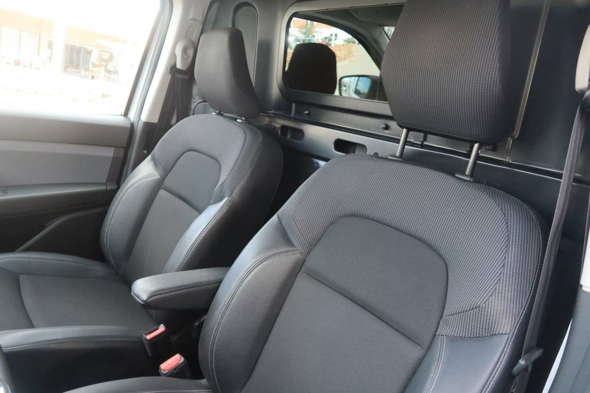 Renault Express Renault Express 1.5 dCi NAVIGATIE|CARPLAY|CRUISECONTROL|HALF-LEDER|PDC|DEALER ONDERHOUDEN