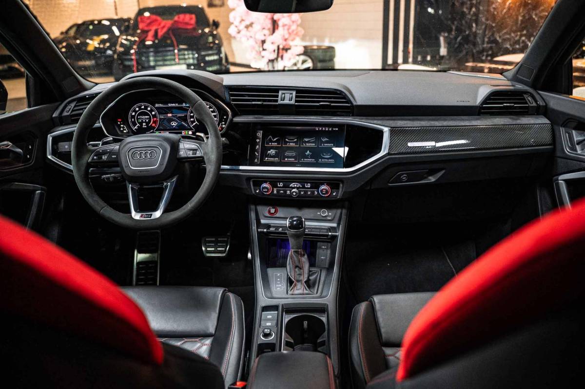 Audi Q3 Audi Q3 Sportback RSQ3, FULL|400PK|PANO|LEDER|AUT