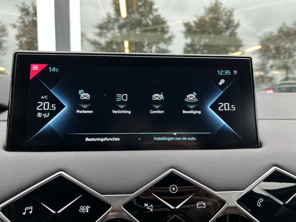 DS DS 3 DS 3 Crossback E-Tense Bastille 50 kWh 50% deal 9.975,- ACTIE 28DKM! / Navi / Carplay / Clima / Cruise