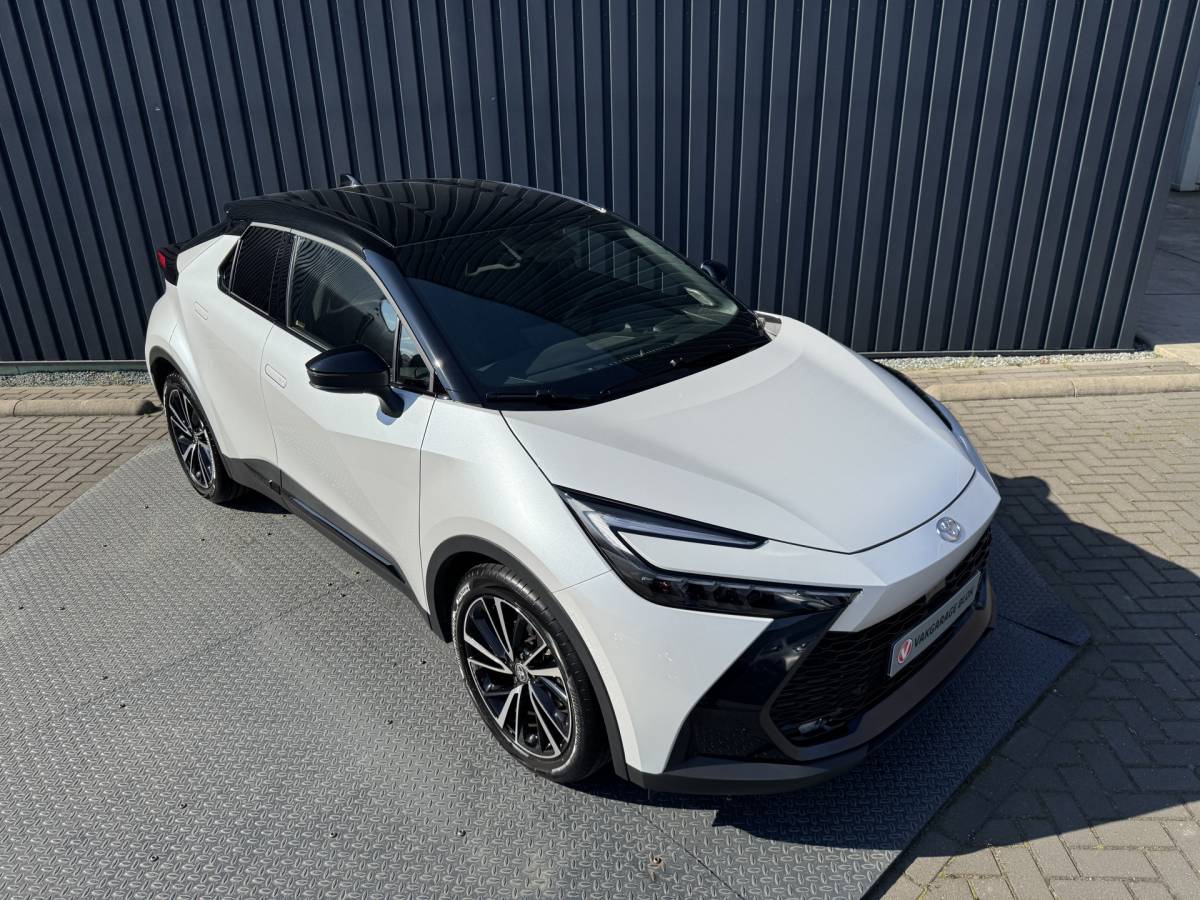 Toyota C-HR Toyota C-HR 2.0 Hybrid 200 Executive/Bi tone | 2.200 km | JBL | Sportstoelen | Rijklaar!!!
