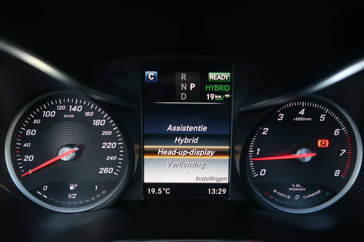 Mercedes-Benz GLC Mercedes GLC-klasse 350e 4MATIC AMG-INTERIEUR|PANORAMADAK|TREKHAAK|HEAD-UP|STANDKACHEL|CAMERA|PERFECT ONDERHOUDEN