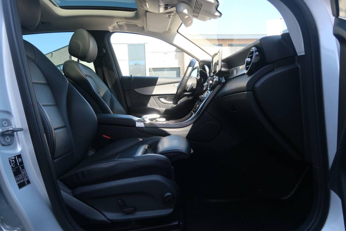Mercedes-Benz GLC Mercedes GLC-klasse 350e 4MATIC AMG-INTERIEUR|PANORAMADAK|TREKHAAK|HEAD-UP|STANDKACHEL|CAMERA|PERFECT ONDERHOUDEN