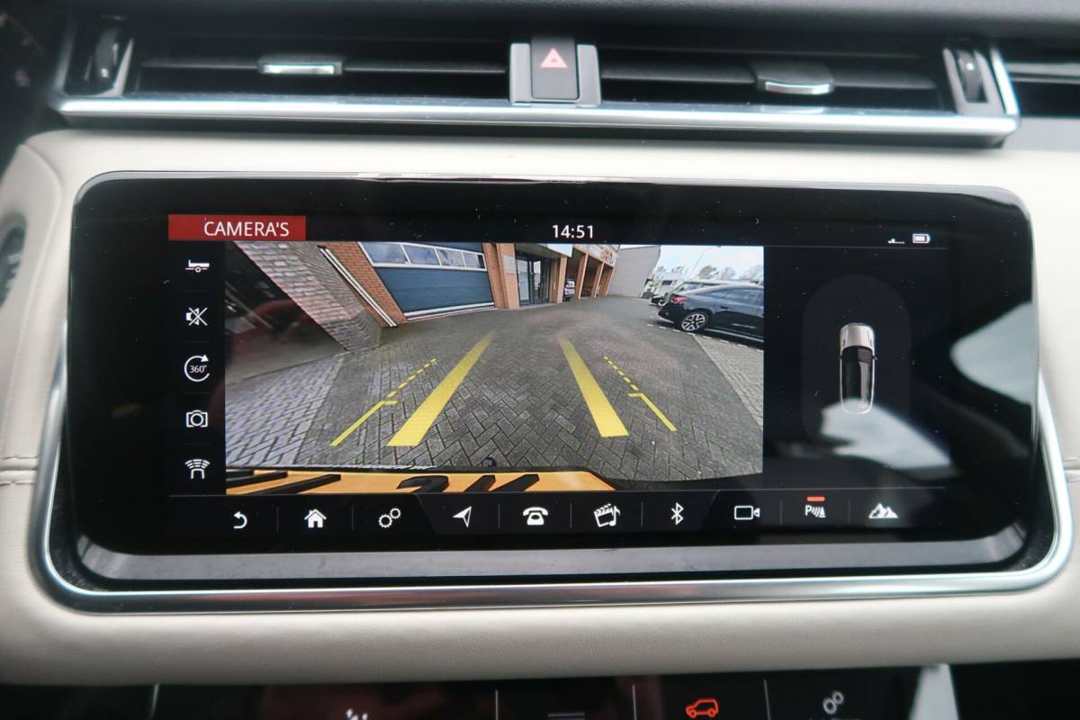 Land Rover Range Rover Velar Land Rover Range Rover Velar 2.0 I4 Turbo 300PK|TREKHAAK|DEALER ONDERHOUDEN|CARPLAY|DODEHOEK|MEMORY|KEYLESS-GO