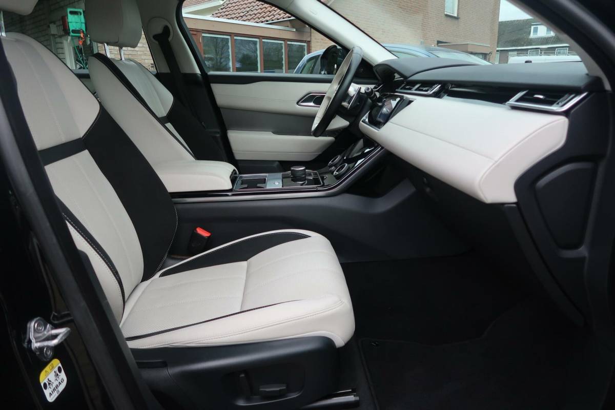 Land Rover Range Rover Velar Land Rover Range Rover Velar 2.0 I4 Turbo 300PK|TREKHAAK|DEALER ONDERHOUDEN|CARPLAY|DODEHOEK|MEMORY|KEYLESS-GO