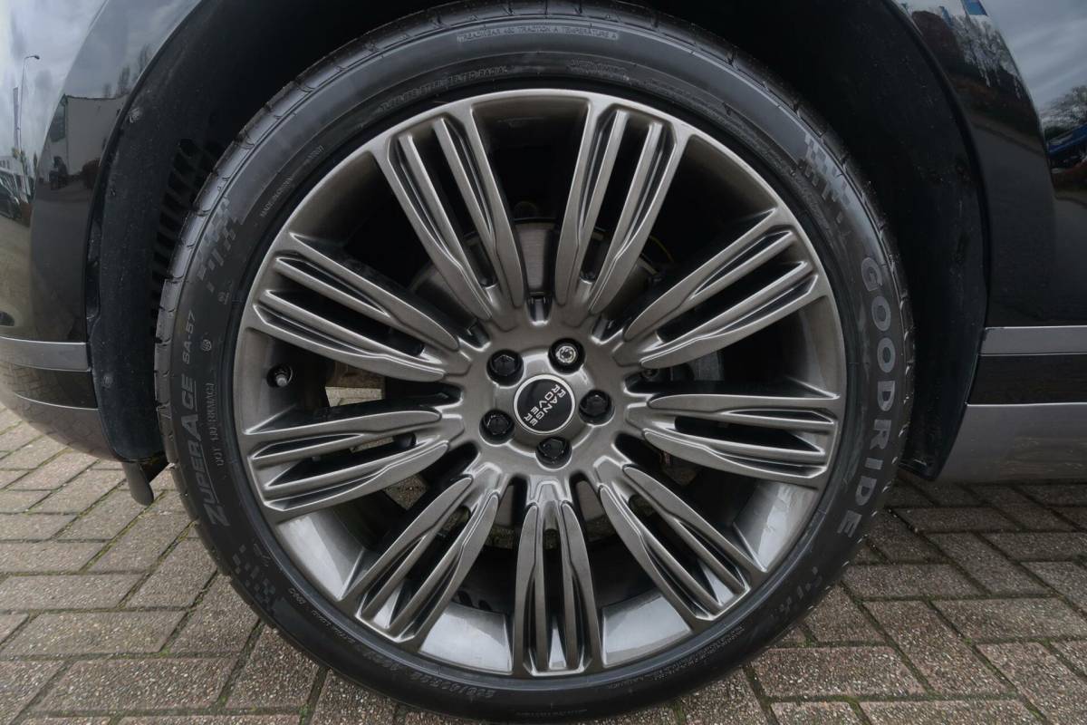Land Rover Range Rover Velar Land Rover Range Rover Velar 2.0 I4 Turbo 300PK|TREKHAAK|DEALER ONDERHOUDEN|CARPLAY|DODEHOEK|MEMORY|KEYLESS-GO