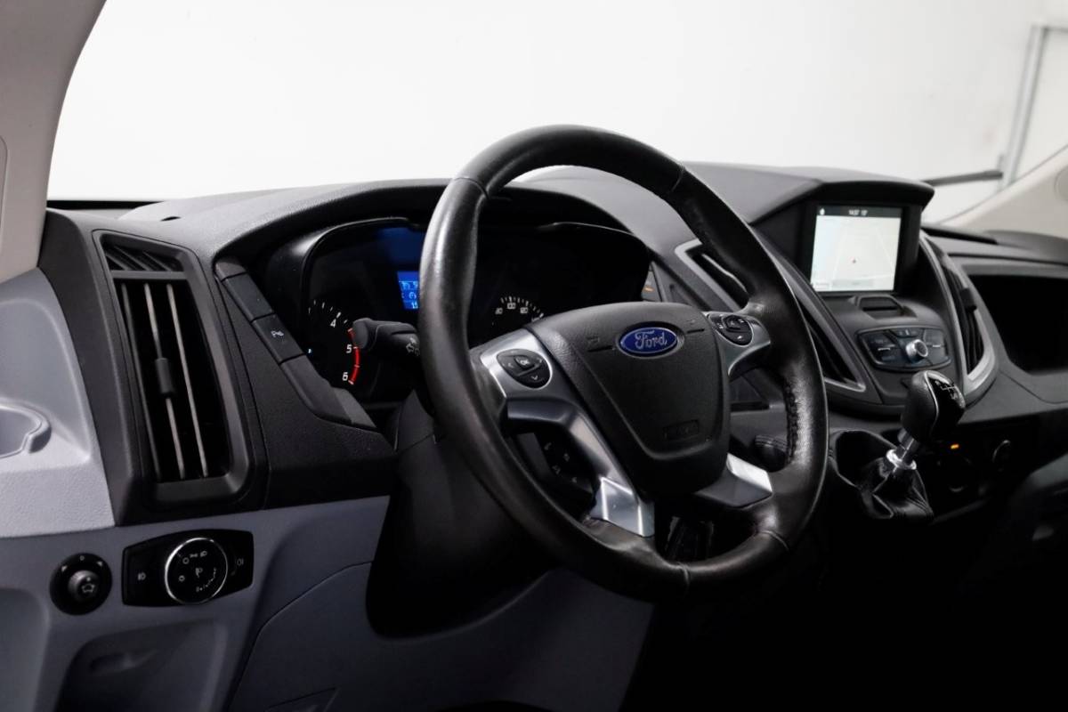 Ford Transit Ford Transit 2.0 TDCI 130pk E6 L2H2 Trend Airco/Navi Trekhaak 2700kg 08-2018