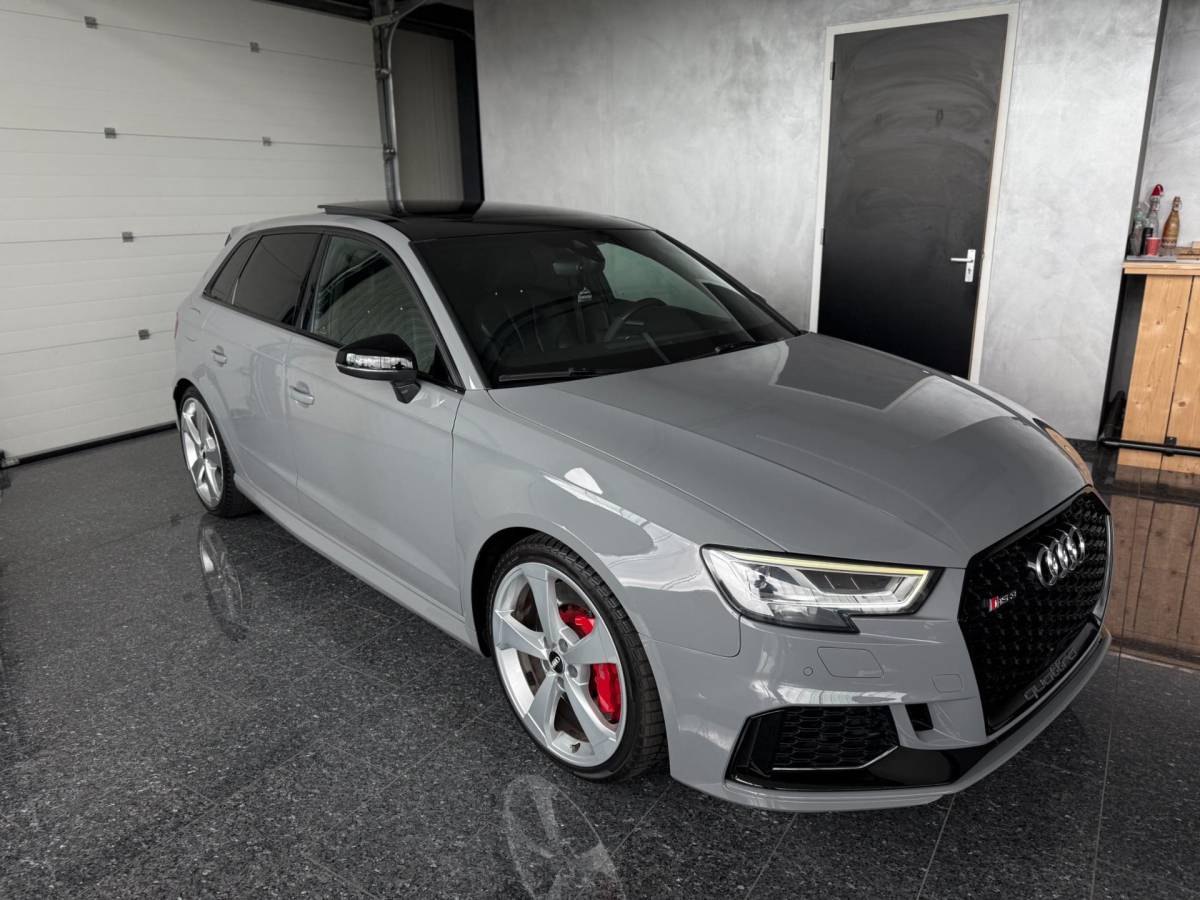 Audi RS3 Audi RS3 Sportback 2.5 TFSI Quattro 2018 Nardo Pano Top staat!