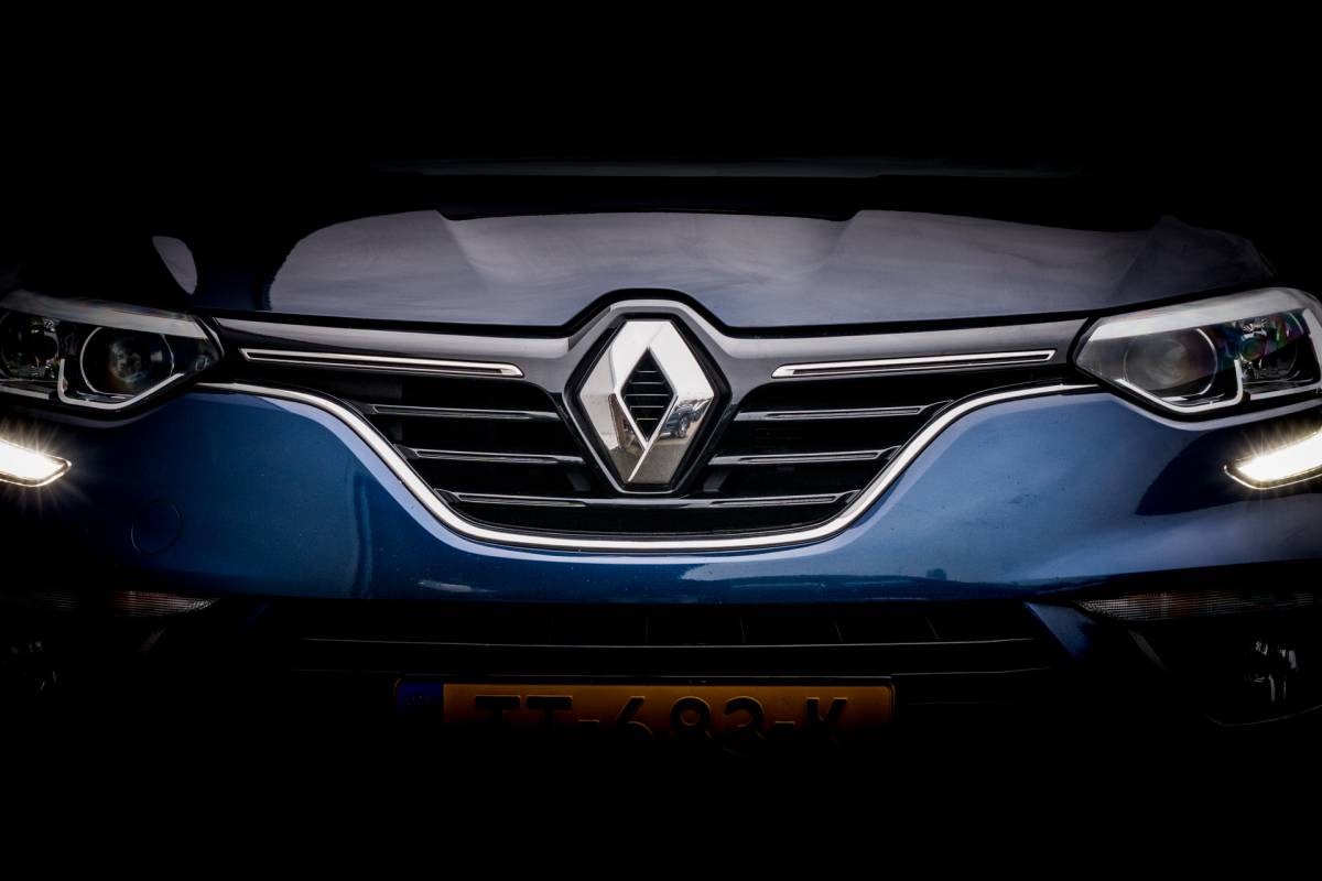 Renault Mégane Renault Mégane 1.2 TCe Limited | Sportstoelen | 17 inch LMV | PDC | Navigatie
