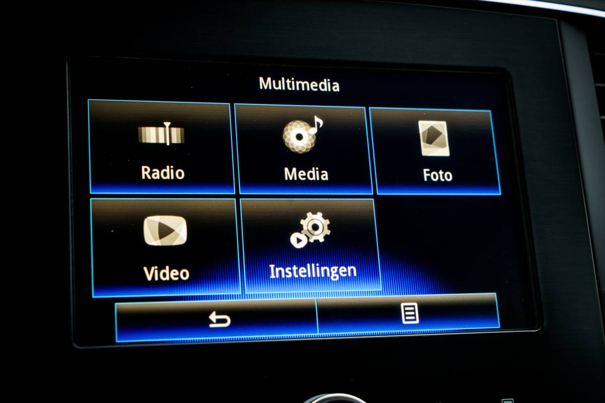 Renault Mégane Renault Mégane 1.2 TCe Limited | Sportstoelen | 17 inch LMV | PDC | Navigatie