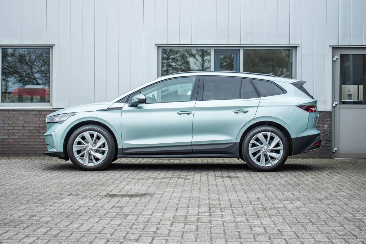 Škoda Enyaq iV ŠKODA Enyaq iV | AC Achter | Stuurverwarming 60