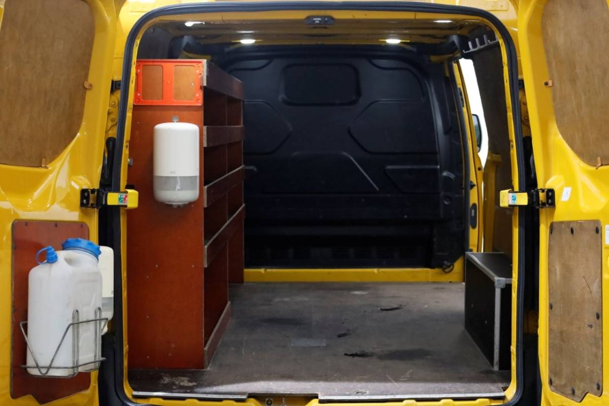 Ford Transit Custom Ford Transit Custom 2.0 TDCI E6 L2H1 Trend Airco 04-2018