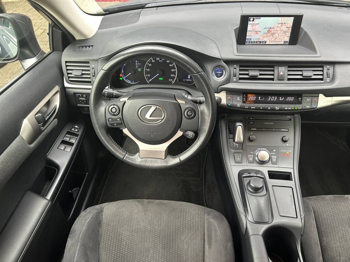 Lexus CT Lexus CT 200h NAVI TREKH NW MODEL NL-AUTO