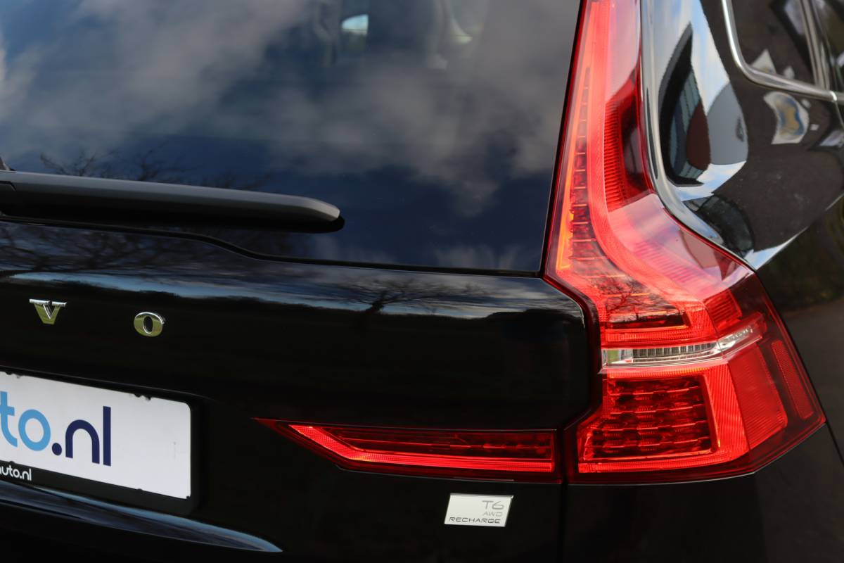 Volvo XC60 Volvo XC60 2.0 Recharge T6 AWD Plus Bright Pano/LED/Leder/Elek. sportstoelen+mem/Keyless/Camera/Virtual Cockpit/20″/DAB+