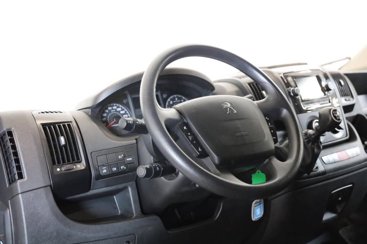 Peugeot Boxer Peugeot Boxer 2.2 BlueHDi L3/H2 NAP CAMERA TREKHAAK AIRCO NAVI CRUISE CONTROL LEASE v/a € 174,-p.m. Inruil mogelijk