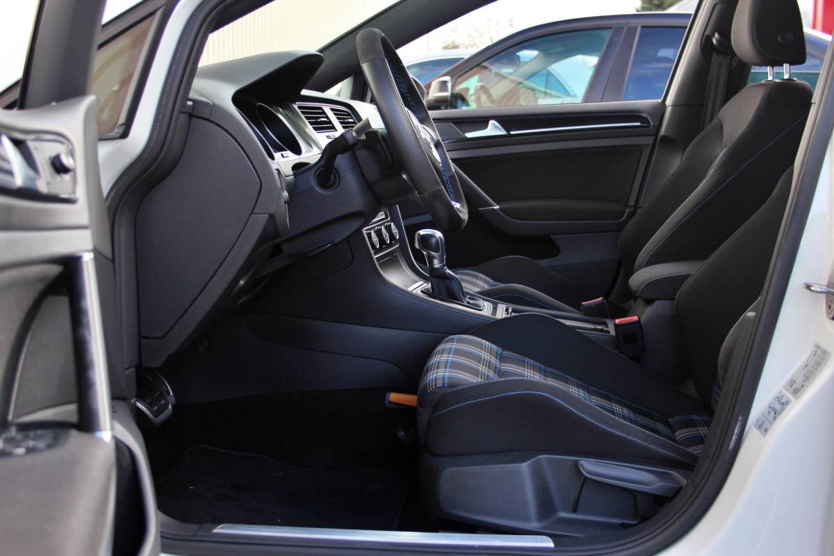 Volkswagen Golf Volkswagen Golf 1.4 TSI GTE | Orig. NL | Pano | Carplay | Sportuitlaat | Trekhaak