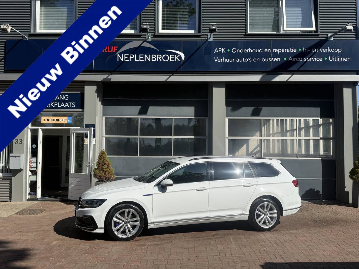 Volkswagen Passat Volkswagen Passat Variant 1.4 TSI PHEV GTE Business 218 pk trekhaak 1600kg Bj 2021 Dealer onderhouden !!