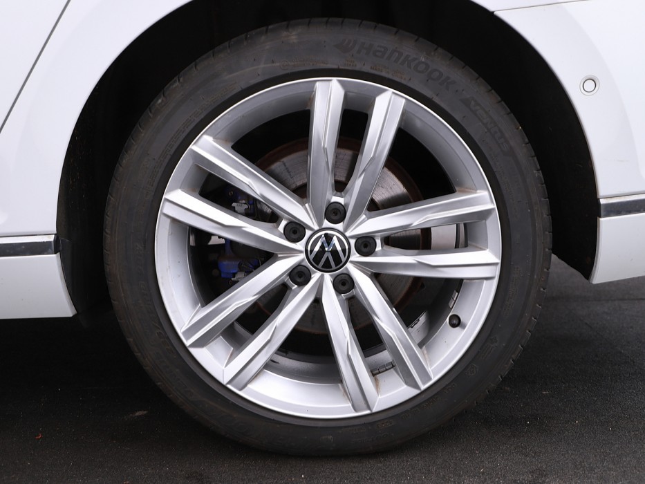 Volkswagen Passat Volkswagen Passat Variant 1.4 TSI PHEV GTE Business 218 pk trekhaak 1600kg Bj 2021 Dealer onderhouden !!
