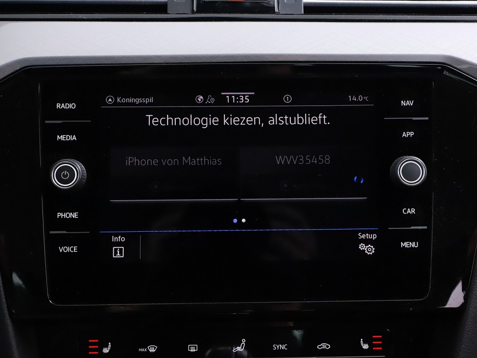 Volkswagen Passat Volkswagen Passat Variant 1.4 TSI PHEV GTE Business 218 pk trekhaak 1600kg Bj 2021 Dealer onderhouden !!