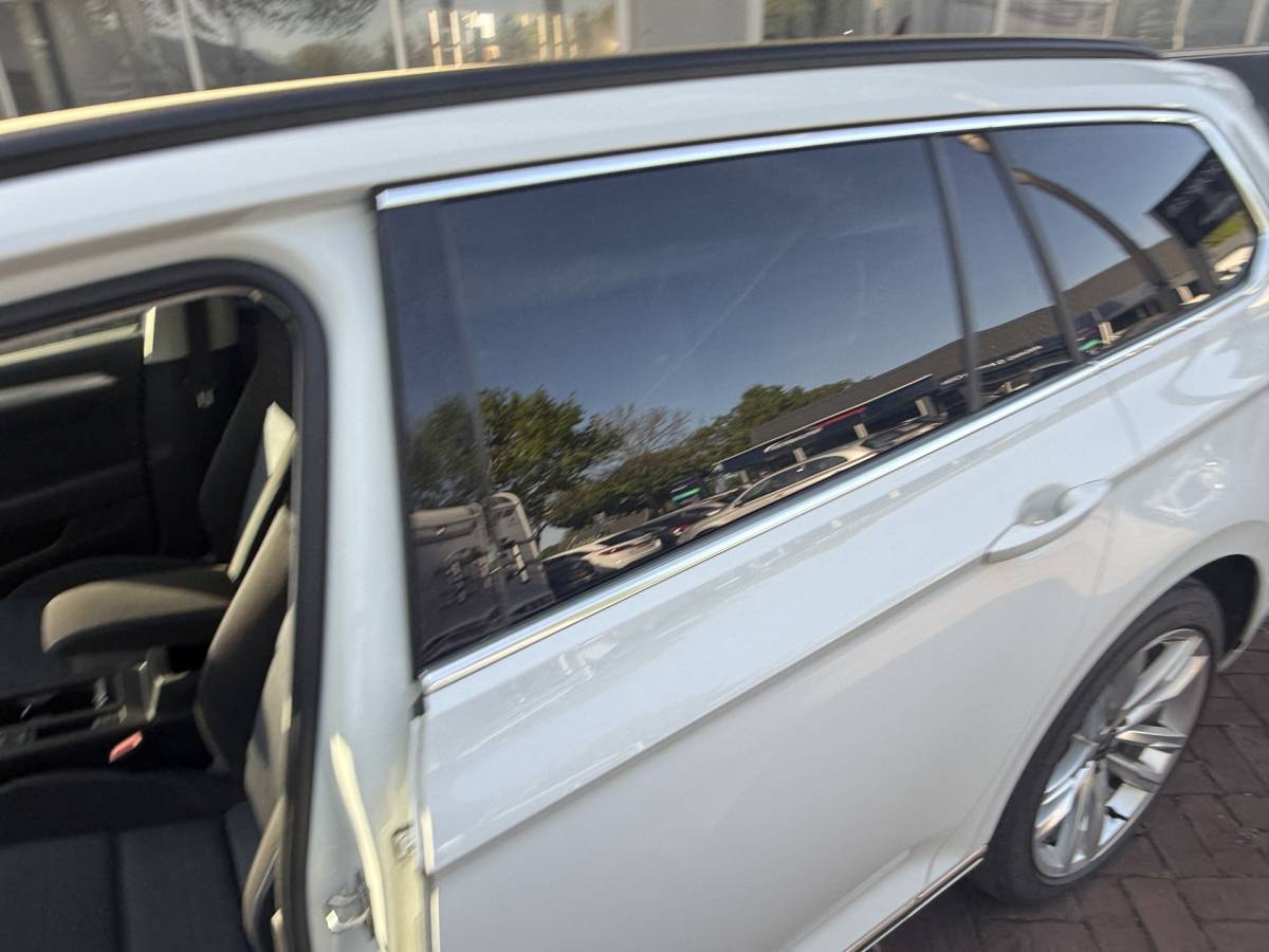 Volkswagen Passat Volkswagen Passat Variant 1.4 TSI PHEV GTE Business 218 pk trekhaak 1600kg Bj 2021 Dealer onderhouden !!