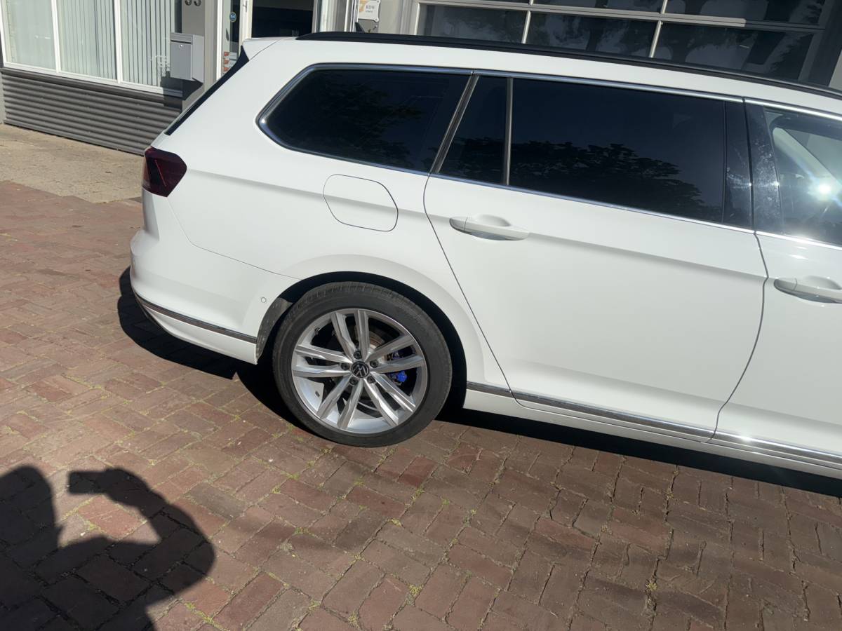 Volkswagen Passat Volkswagen Passat Variant 1.4 TSI PHEV GTE Business 218 pk trekhaak 1600kg Bj 2021 Dealer onderhouden !!