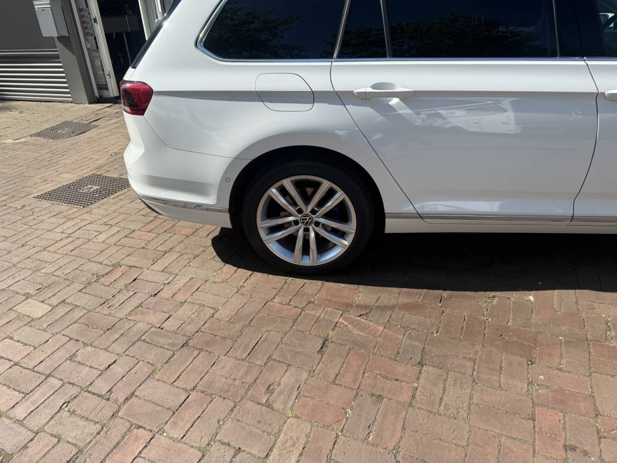 Volkswagen Passat Volkswagen Passat Variant 1.4 TSI PHEV GTE Business 218 pk trekhaak 1600kg Bj 2021 Dealer onderhouden !!