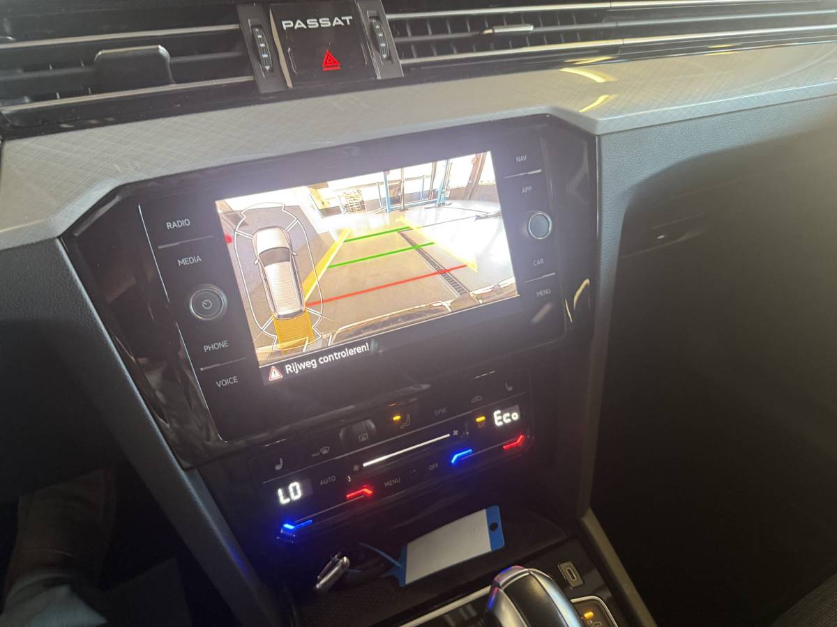 Volkswagen Passat Volkswagen Passat Variant 1.4 TSI PHEV GTE Business 218 pk trekhaak 1600kg Bj 2021 Dealer onderhouden !!