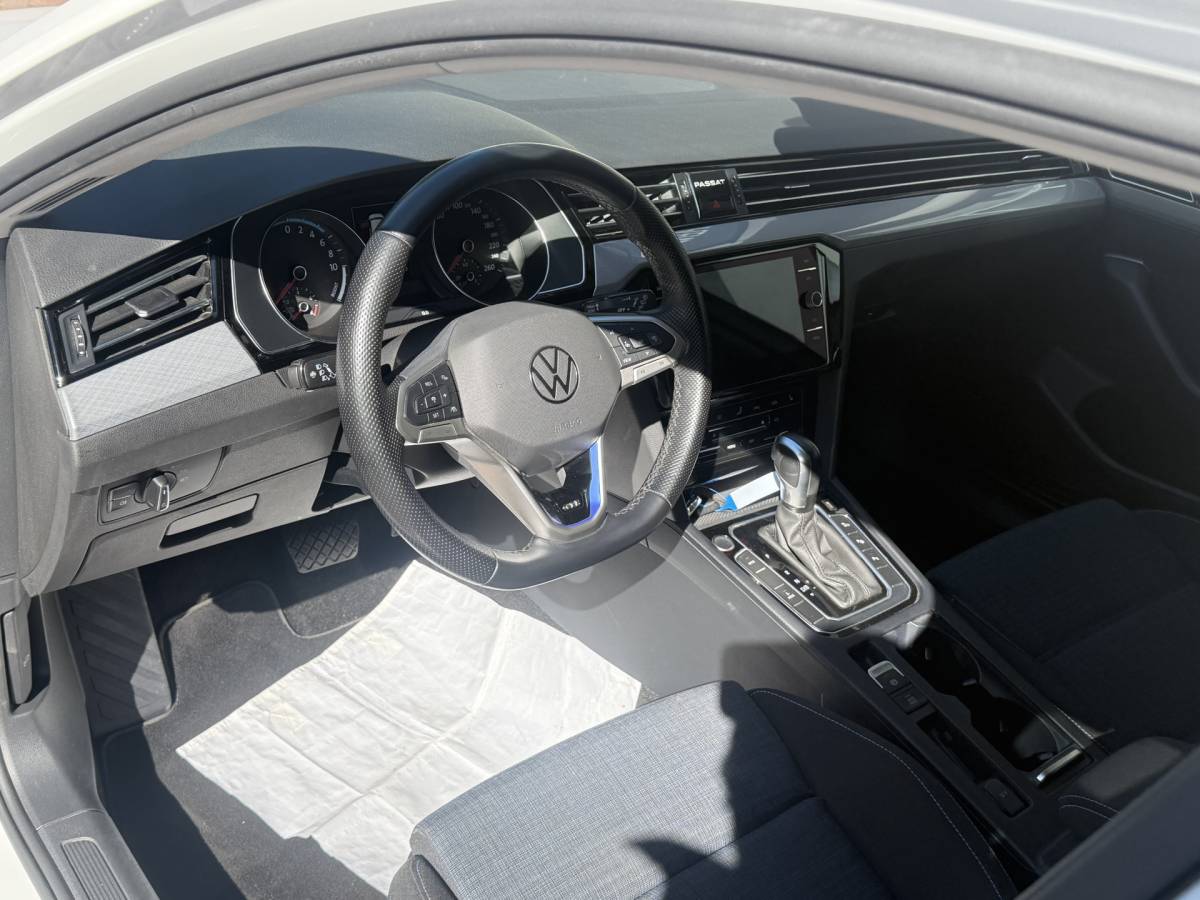 Volkswagen Passat Volkswagen Passat Variant 1.4 TSI PHEV GTE Business 218 pk trekhaak 1600kg Bj 2021 Dealer onderhouden !!
