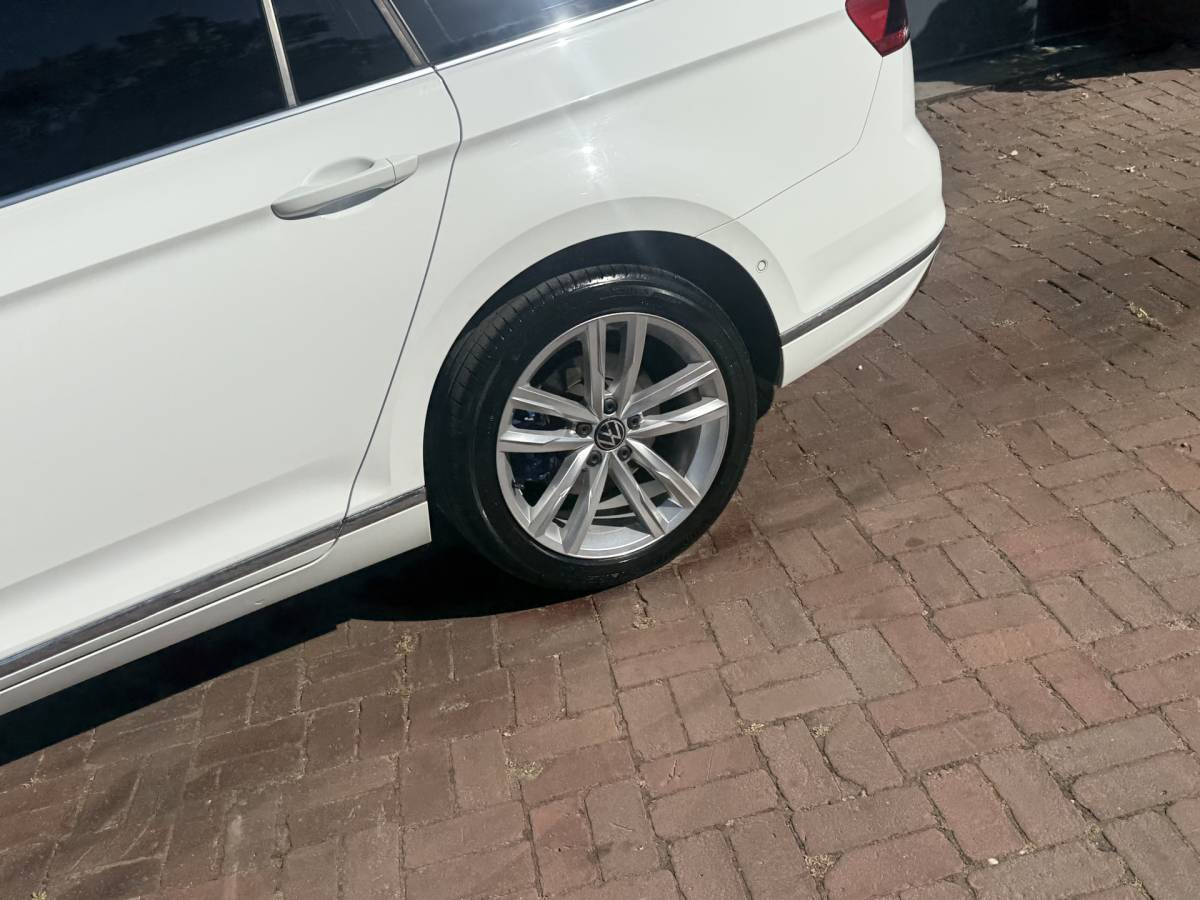 Volkswagen Passat Volkswagen Passat Variant 1.4 TSI PHEV GTE Business 218 pk trekhaak 1600kg Bj 2021 Dealer onderhouden !!