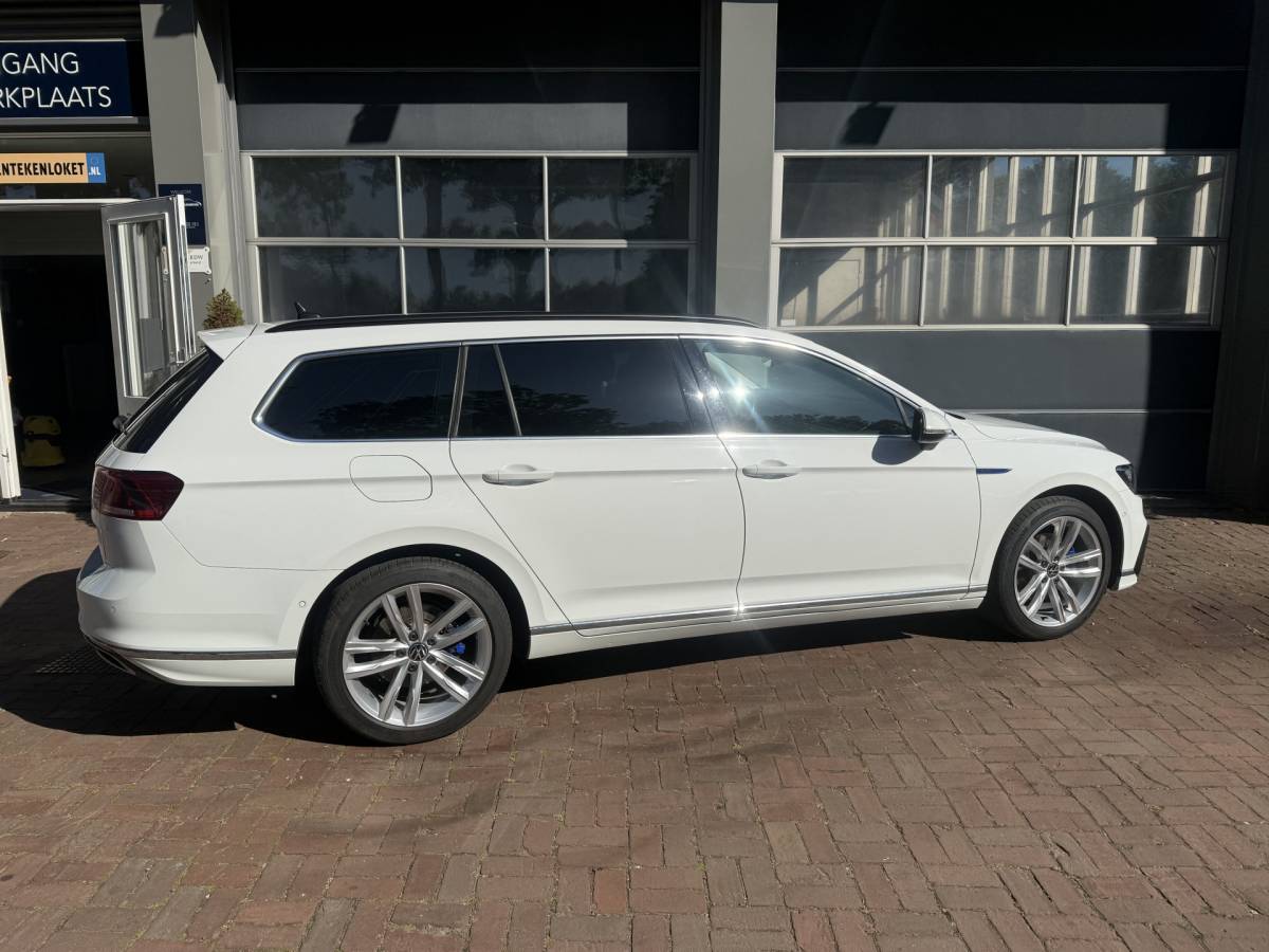 Volkswagen Passat Volkswagen Passat Variant 1.4 TSI PHEV GTE Business 218 pk trekhaak 1600kg Bj 2021 Dealer onderhouden !!