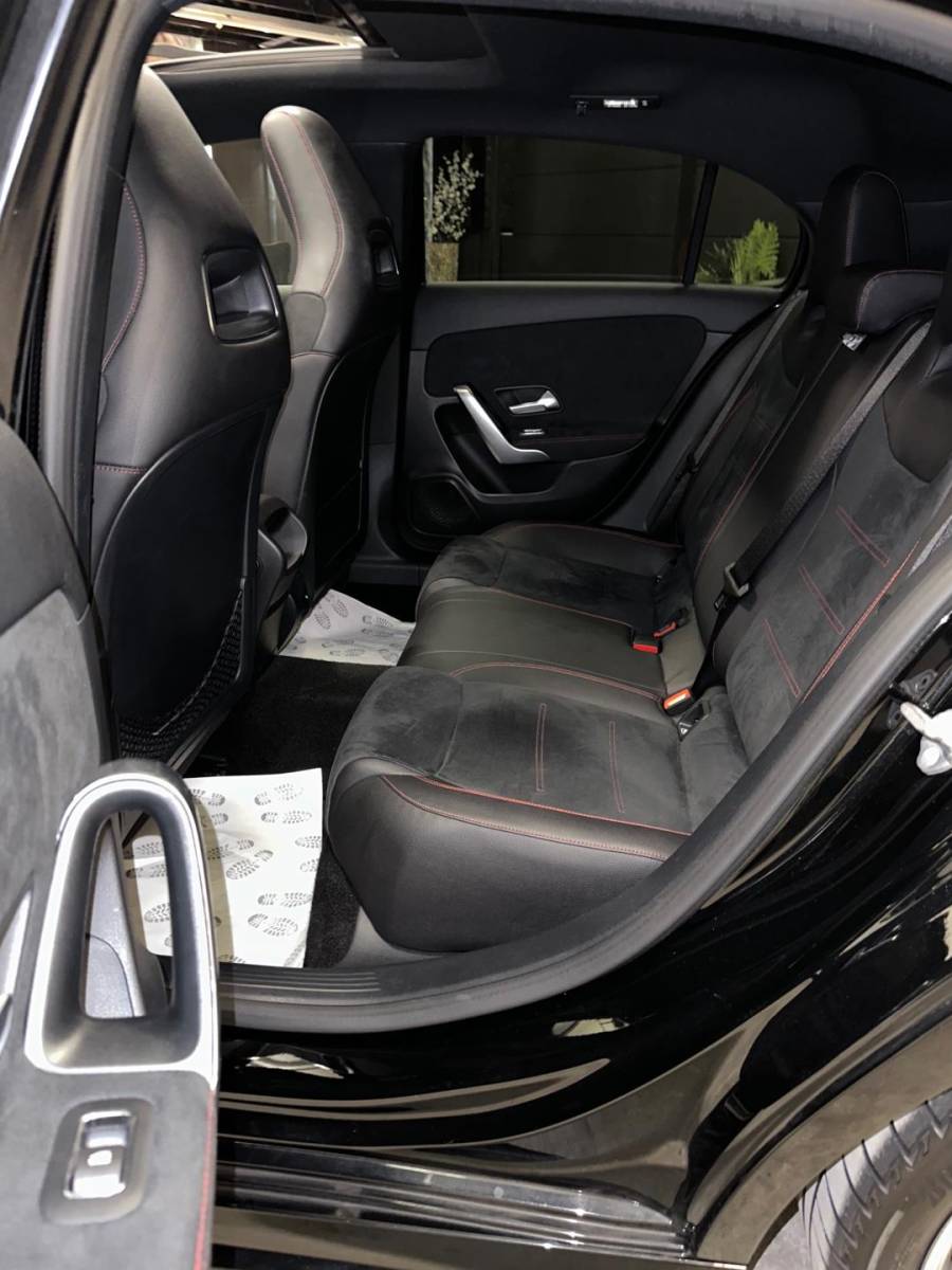 Mercedes-Benz A-Klasse Mercedes-Benz A-klasse 200 AMG|PANO|SFEER|BOMVOL