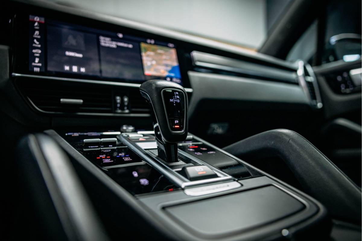 Porsche Cayenne Porsche Cayenne 3.0 Cayenne 3.0 Bose| stoel verw/koeling | sportstoelen | lucht vering | Sportchrono | 360