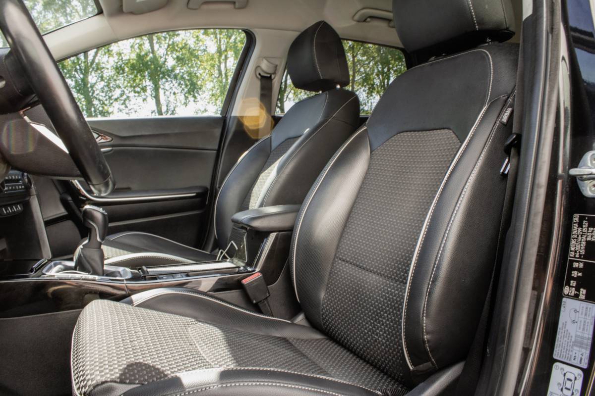 Kia Ceed Sportswagon Kia Ceed Sportswagon 1.0 T-GDi DynamicPlusLine Full map navigatie/ Stuur+stoelverwarming/ Camera/ Half lederen int./ Carplay